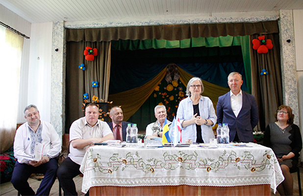 Посол Австрії відвідала Глибоцьку ОТГ та відкрила кооперативну сироварню
