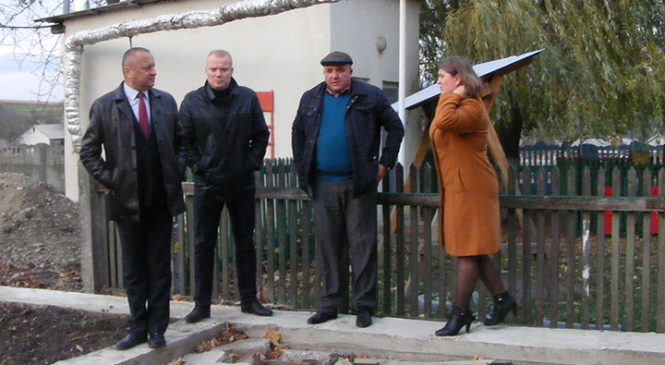 Керівництво Глибоцького району відвідали села Луківці та Корчивці