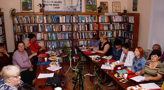У Глибоці пройшов обласний семінар бібліотечних працівників