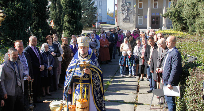 Біля пам’ятника «Борцям за волю України» відбулось церковне богослужіння