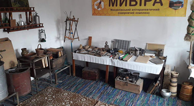 У Михайлівці відкрили перший на Буковині музей бджільництва