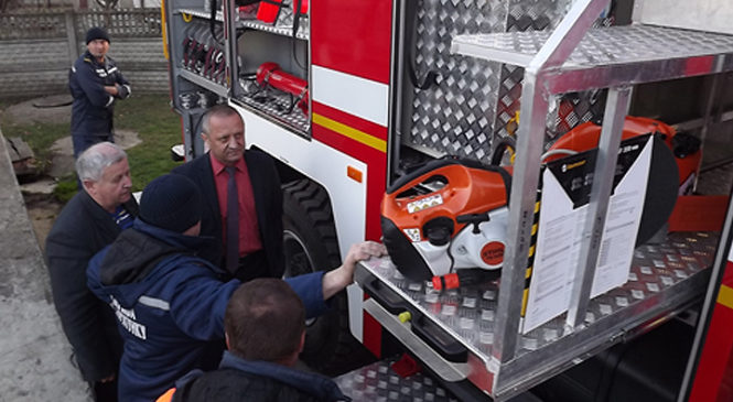 Глибоцьке РС УДСНС отримало новий пожежно-рятувальний автомобіль