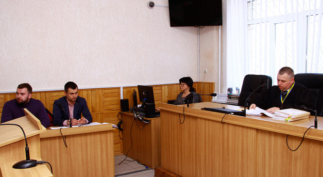 Судове засідання Глибоцького районного суду у справі за позовом Укрзалізниці
