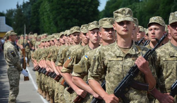 В Україні сьогодні вперше відзначається День піхоти