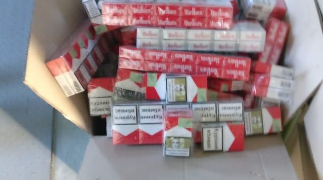 Чернівецькі митники припинили спробу незаконного вивезення до Румунії сигарет на майже 2,7 мільйонів гривень