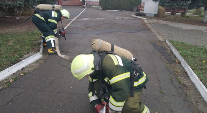 Вогнеборці ліквідували умовну пожежу у приміщень Глибоцької РДА
