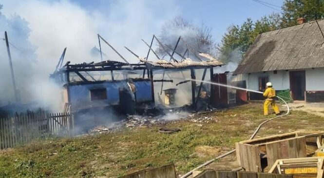 12 вересня у селі Просіка Глибоцького району виникла пожежа в господарській будівлі
