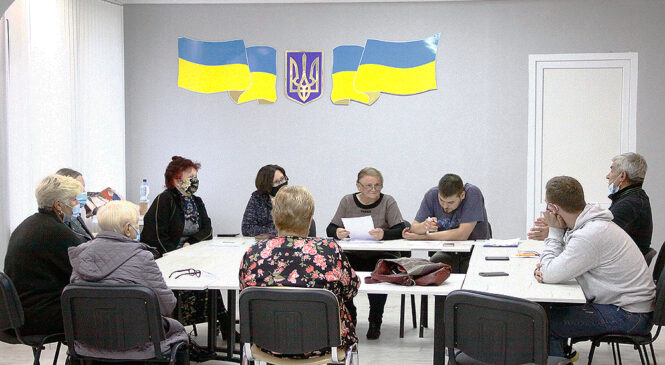 У Глибоцькій ТВК продовжуються передвиборчі баталії щодо реєстрації партії «перемога Пальчевського»