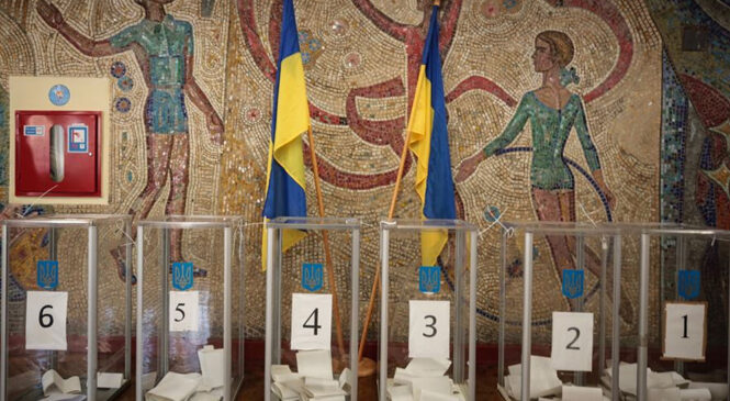 Поважаючи вибір кожного, з любов’ю до своєї Батьківщини насамперед думати за майбутнє України
