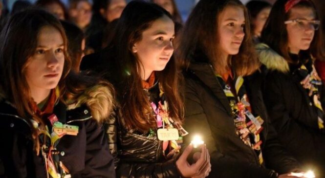 Пандемія не завадила запалити Вифлеємський вогонь миру