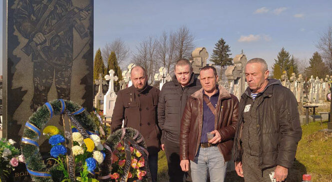 У селі Тереблече, що на Глибоччині, вшанували пам’ять загиблого героя Володимира Анадимба