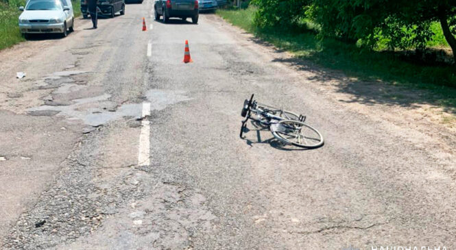 Слідчі поліції розслідують наїзд на велосипедиста в Чернівецькому районі у селі Йорданешти