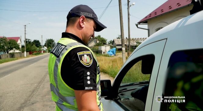 На Буковині поліцейські розпочали місячник безпеки дорожнього руху (ФОТО, ВІДЕО)