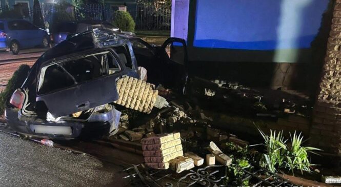 Поліцейські задокументували аварію зі потерпілим водієм на Герцаївщині