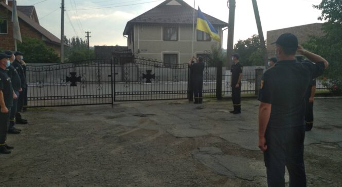 Глибоцькі рятувальники відзначають 30-ту річницю Незалежності України