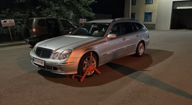 У ПП «Порубне»  виявили автомобіль Mercedes, який з січня минулого року вважався викраденим