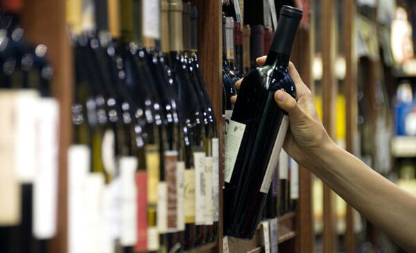 У Чернівецькій області дозволили продаж алкоголю  23 квітня 2022 року