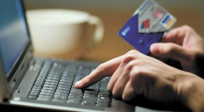 Кіберполіцейські застерігають буковинців бути обачними під час придбання товарів у мережі Інтернет