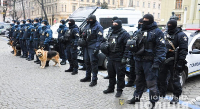 Поліція Чернівецької області закликає дотримуватися заходів безпеки під час вихідних