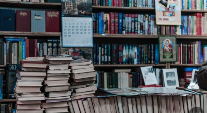 «Книжкова туса»: в обласній бібліотеці Чернівців пройде літературний захід із трьома спікерами
