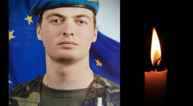 Буковина проводить в останню дорогу Героя  Івана Іпатія