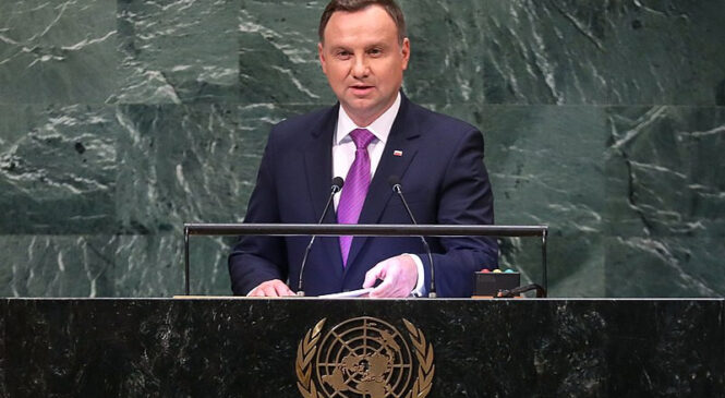 Не залишаймося байдужими до героїзму українців та рішучої боротьби за свободу – Президент Польщі Дуда в ООН