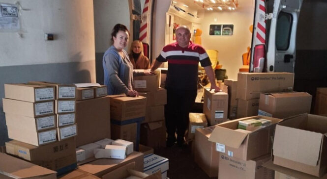 Чернівецький центр екстреної медичної допомоги отримав гумдопомогу від фонду Кличка