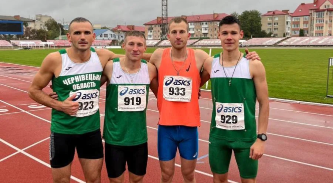 Легкоатлети з Хотина здобули «золото» та «бронзу» на чемпіонаті України