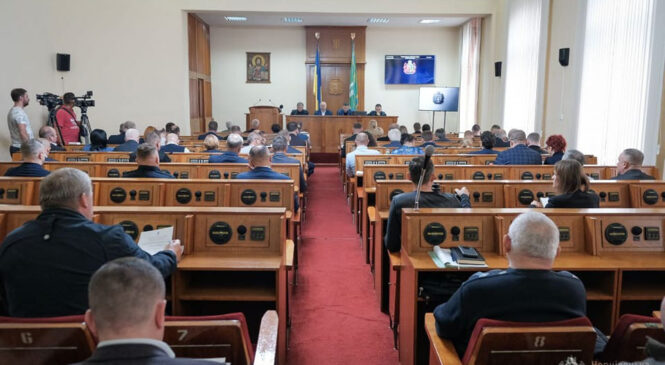Сесія Чернівецької облради сьогодні розгляне 38 питань, серед яких: підтримка ЗСУ, загонів ТРО, сил національного спротиву та ВПО
