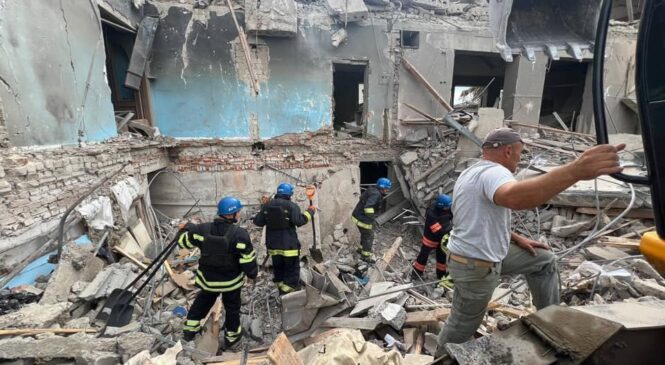 ЗСУ звільнили приблизно 2500 квадратних кілометрів на Харківщині, а росіяни обстріляли цю область: головне за ніч