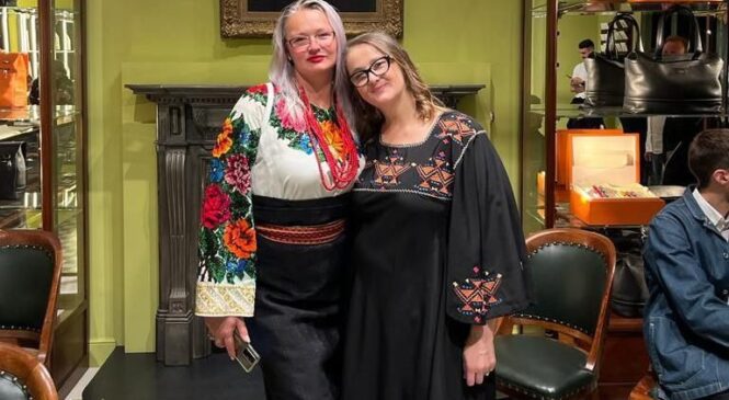 Дизайнерка з Буковини презентувала в Мілані колекцію з мотивами української вишивки