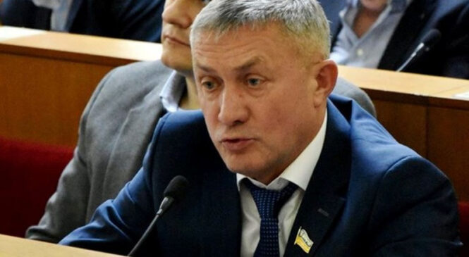 На Буковині звільнився голова Вижницької РДА Михайло Чорней. Каже “потрібно давати дорогу молодим”