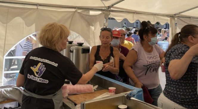У Чернівцях запрацював ще один пункт безкоштовного харчування для переселенців