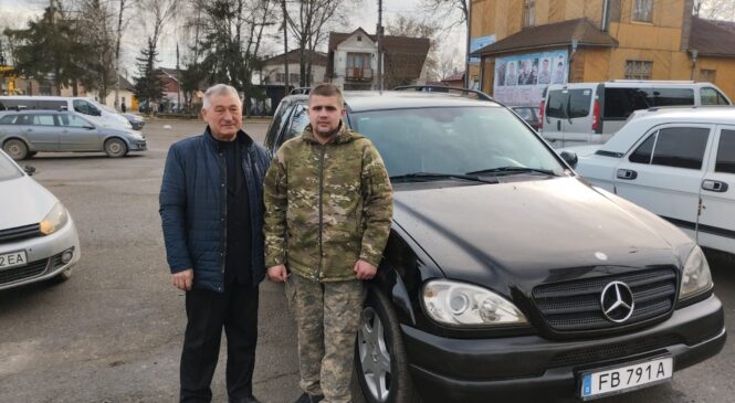 Автомобілі для наших захисників вдалося придбати завдяки Церковній коляді