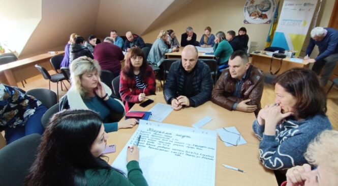 Консультація з жителями Глибоцької громади щодо якості послуг місцевого самоврядування та пріоритетів для їх вдосконалення