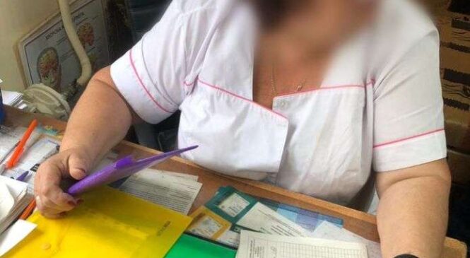 У Чернівцях на хабарі викрили заступницю голови лікарської консультативної комісії