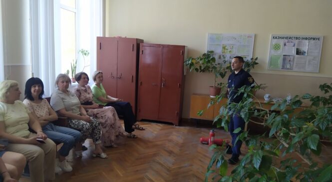 Провели теоретичні заняття із працівниками Управління Державної казначейської служби України у Глибоцькому районі