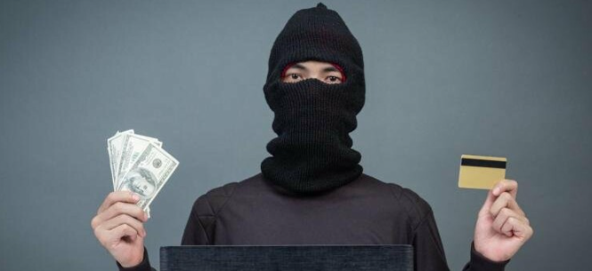 На довірі заробляють шахраї: чернівчанка після дзвінка від “банкіра” втратила 17 тис. гривень