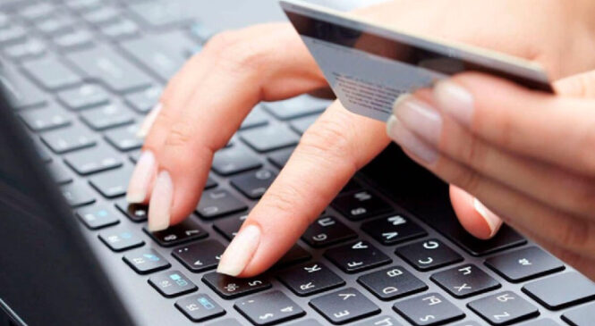 Інтернет шахраї ошукали буковинку на 130 тисяч гривень