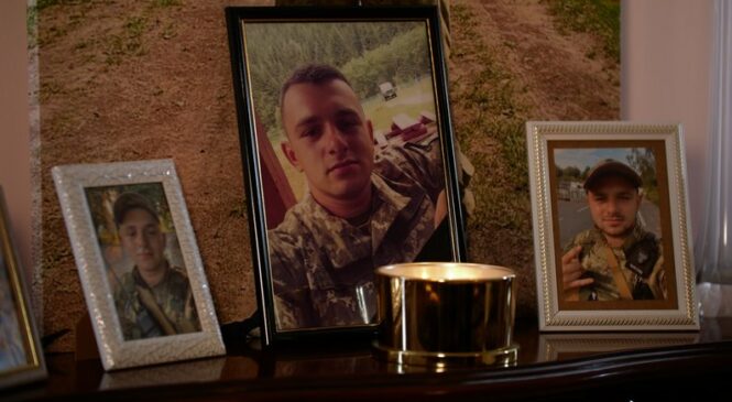 “Тіло три місяці лежить на полі бою”. Як буковинка чекає сина, аби могти його поховати