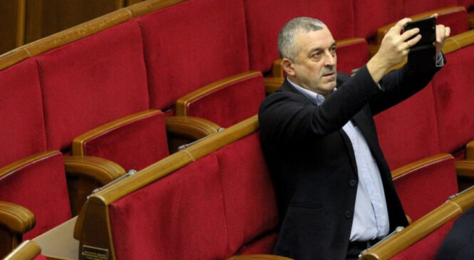 У депутата Мазурашу з Буковини нове законодавче загострення. Він почув в народі “розмови” і має нову пропозицію про нагороди