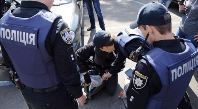 Насильство щодо працівників поліції