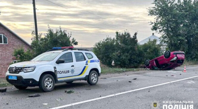 У Опришенах авто злетіло на зустрічну смугу та перекинулося, постраждала водійка