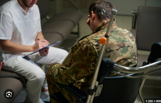 Чоловіки з ІІ та ІІІ групою інвалідності мають пройти повторний огляд: нові правила