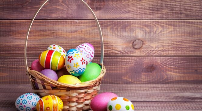 Топ-5 природних барвників для крашанок і прості ідеї декору