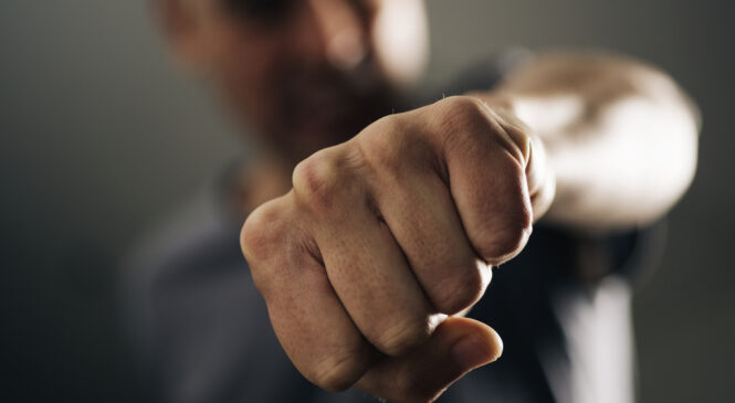 Спричинив тілесні ушкодження-відповідай згідно закону