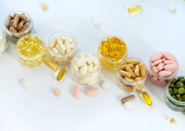 Зранку чи ввечері: коли приймати вітаміни для максимальної користі