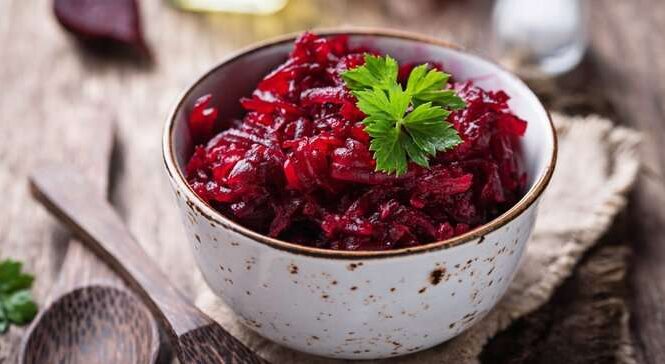 Скільки насправді треба варити буряк: цей секрет скоротить час приготування ваших страв