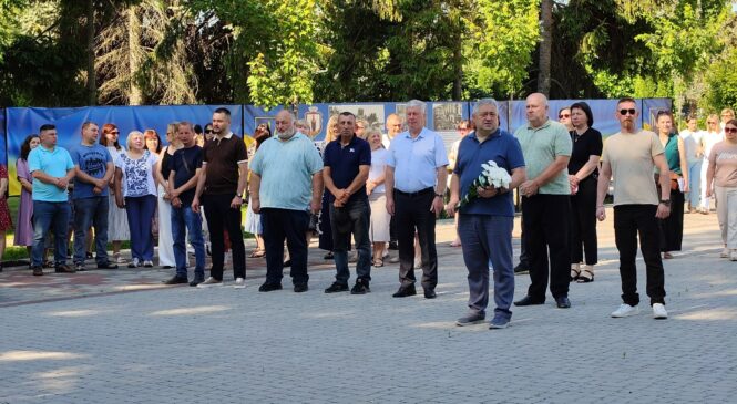 Напередодні Дня Конституції України у Глибоцькій громаді вшанували борців за волю України