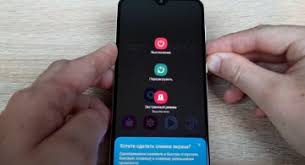 Смартфон почав гальмувати: які дані займають пам’ять і як їх очистити.